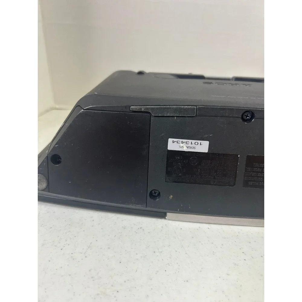 Sony RDP-XF300iN Personal Audio System‎ Speaker Lightning Dock FM Radio Black
